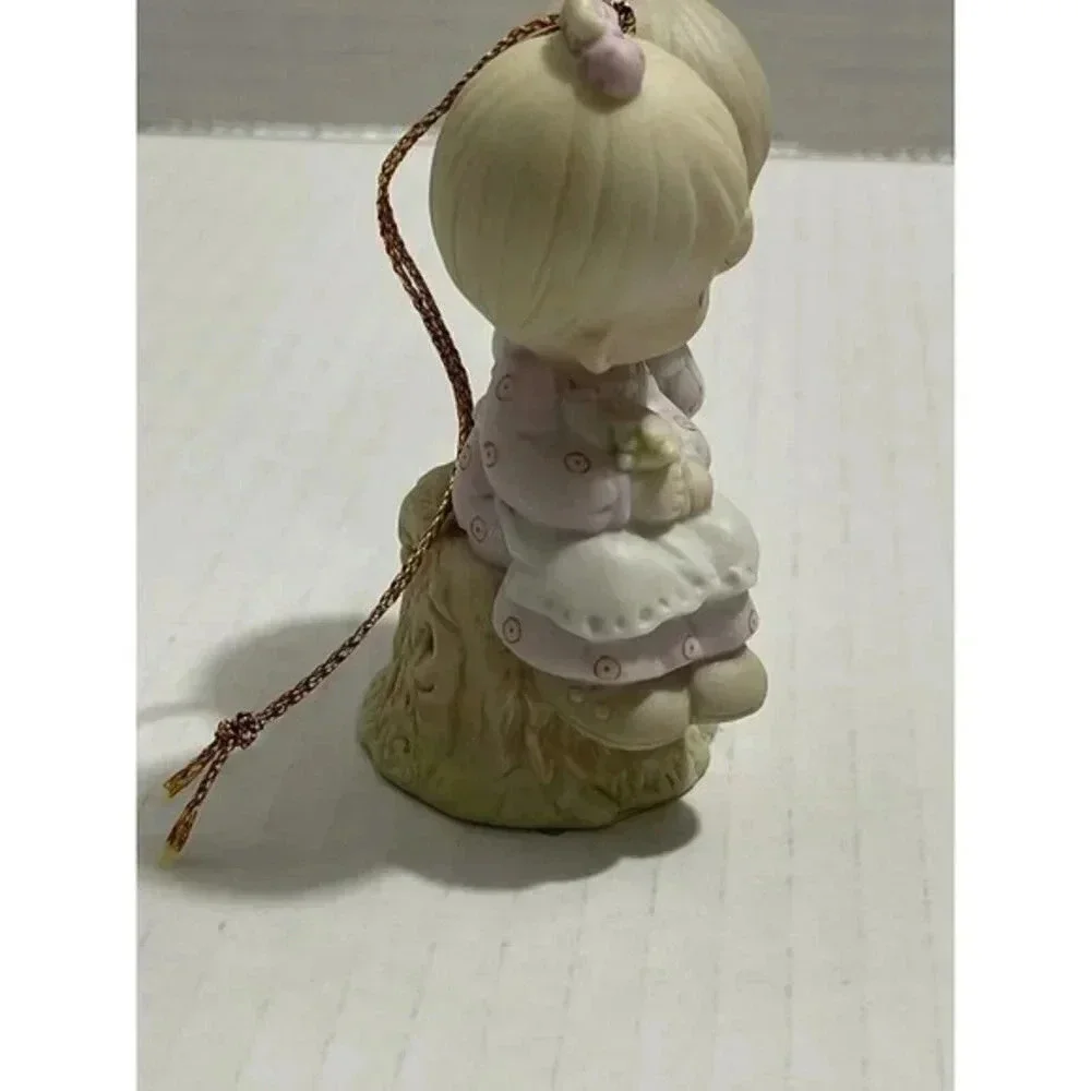 Precious Moments 1989‎ LOVE ONE ANOTHER Porcelain Bisque Ornament 522929